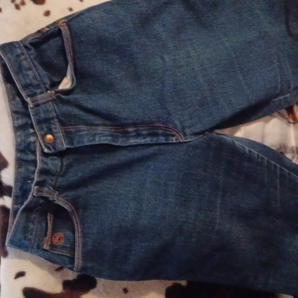 LORD ISAACS JEANS, SIZE 14 WOMENS, WIDE THIGH AND LEGS, SUPER NICE. - Picture 5 of 7